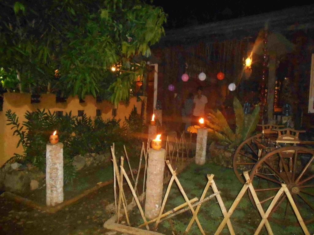 Sapphire Holiday Resort Ratnapura Exterior foto