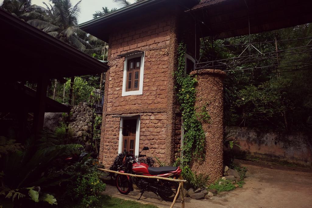 Sapphire Holiday Resort Ratnapura Exterior foto